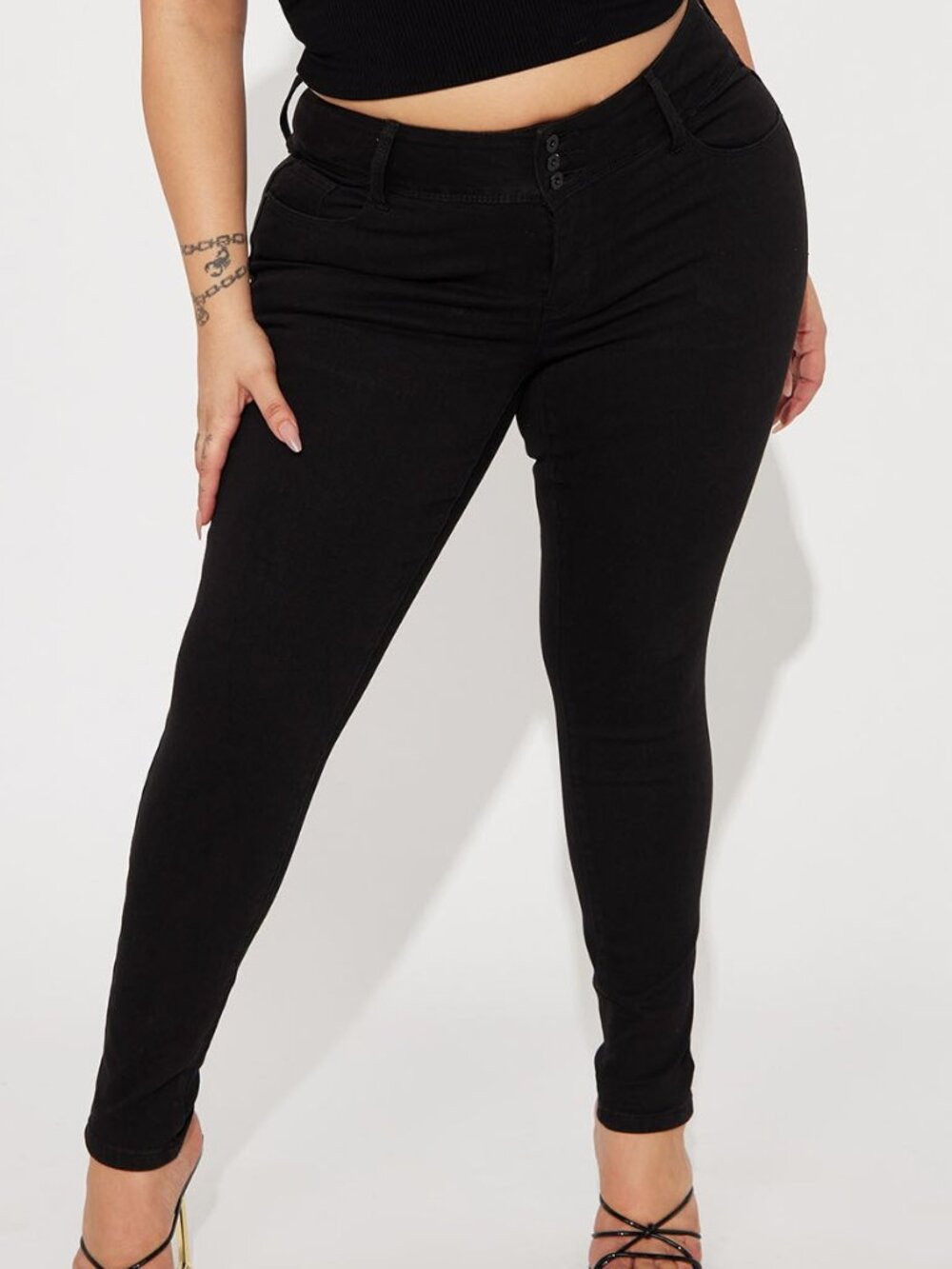 NWT Fashion Nova Black Skinny Jeans